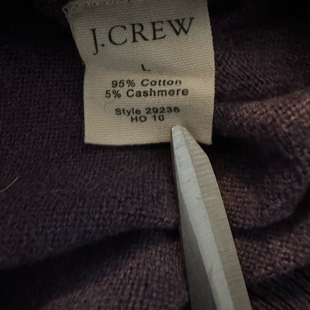 J Crew Cotton Cashmere Sweater Purple V Neck Lightweight Knit Pullover Large - Picture 8 of 8
